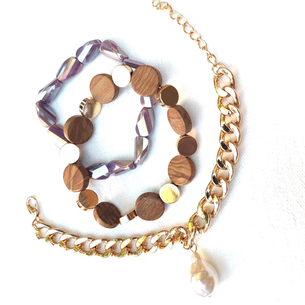 Bracelets - Picture 6 of 8
